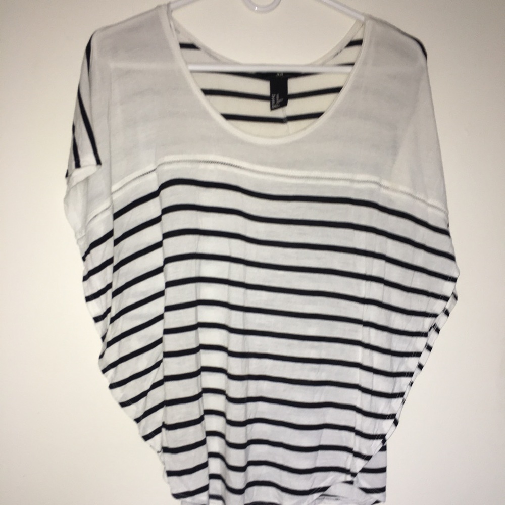 shirt. Size M. Fits like a L